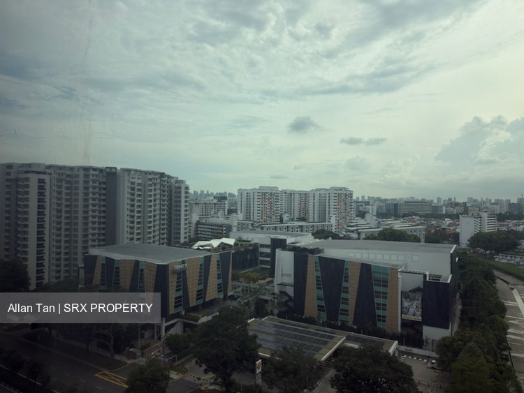 Oxley BizHub (D14), Factory #602779091
